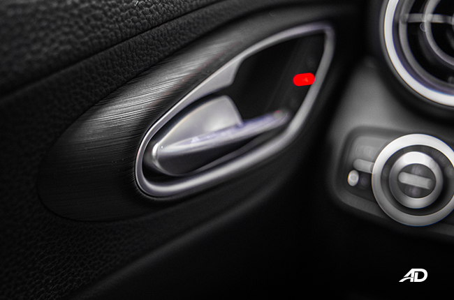 alfa romeo giulia interior