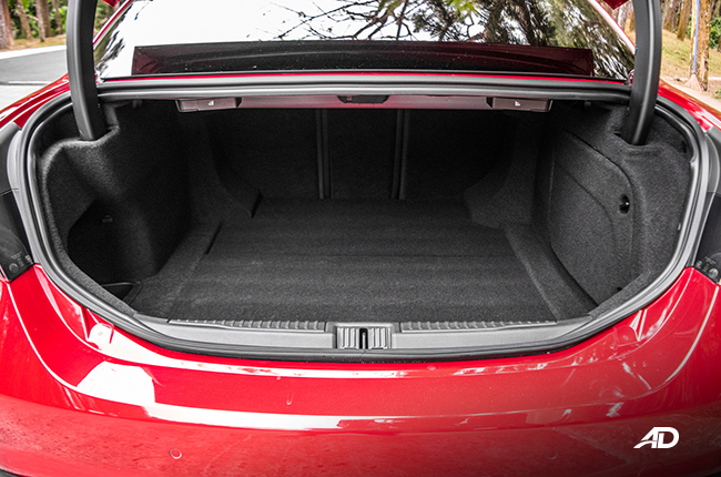 alfa romeo giulia interior