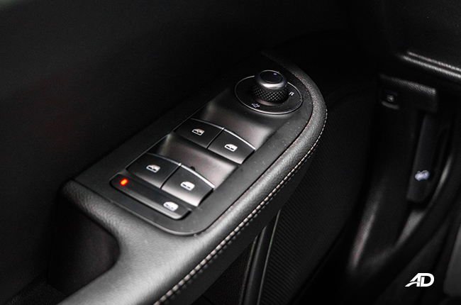 Alfa Romeo Giulia interior