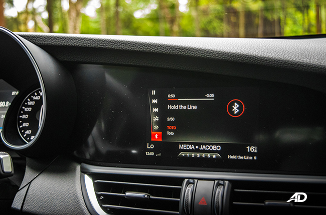 alfa romeo giulia technology