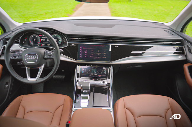 Audi Q7 Dashboard