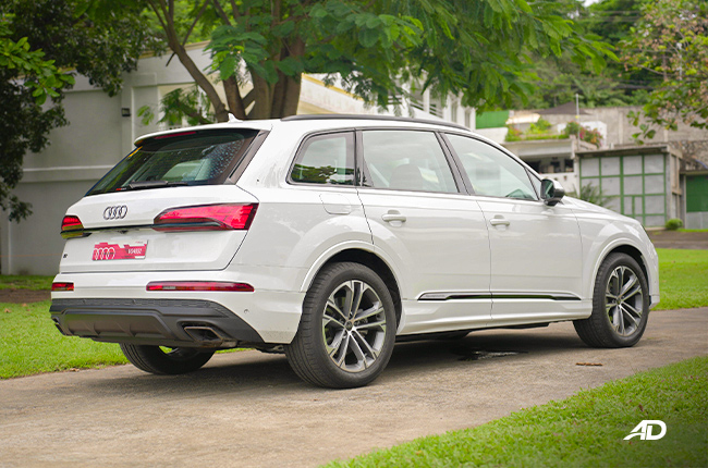 Audi Q7 Rear Quarter