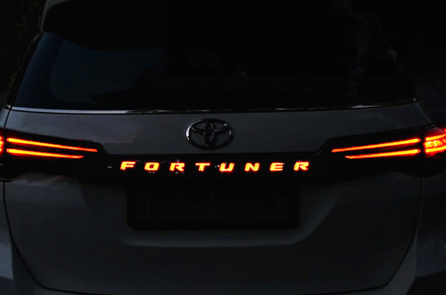 Blinking Auxiliary Lights