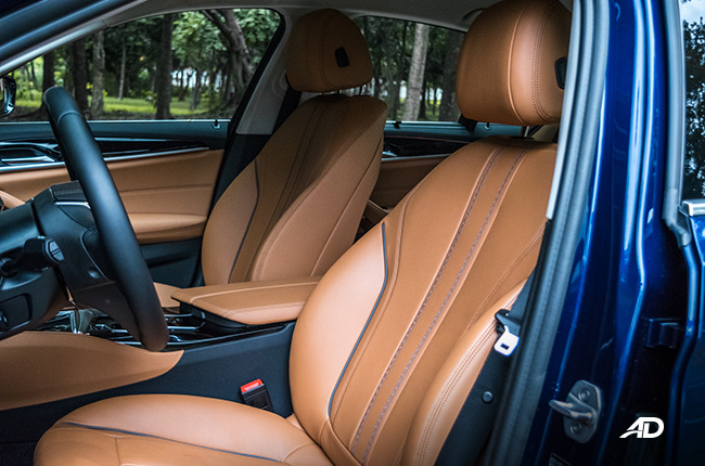 bmw 5 series 520i review road test front seats interior