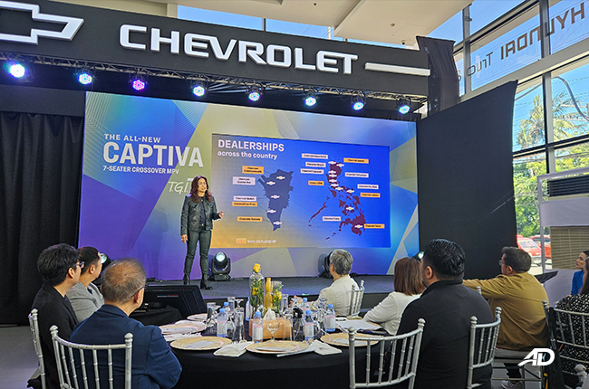 Chevrolet Captiva Launch Photos 3