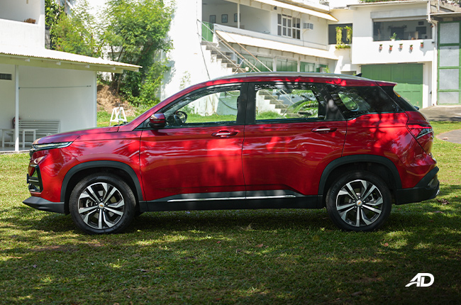 Chevrolet Captiva Side