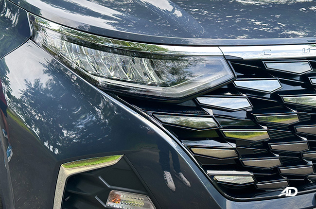 Custin Exterior Headlight