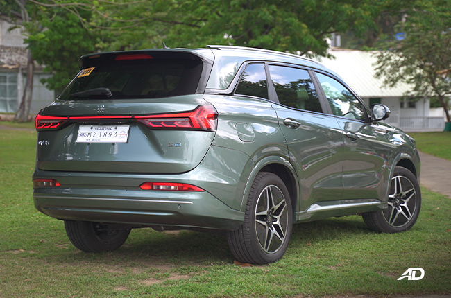 DFSK E5 PHEV Rear Quarter