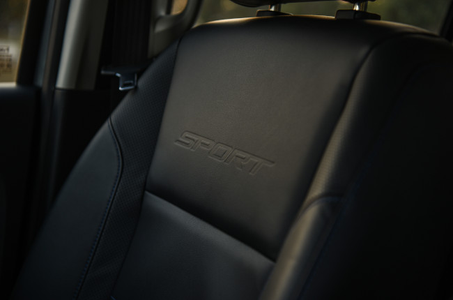 Everest Sport Philippines interior Debossed front seats 