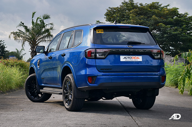 Ford Everest Sport Exterior rear quarter