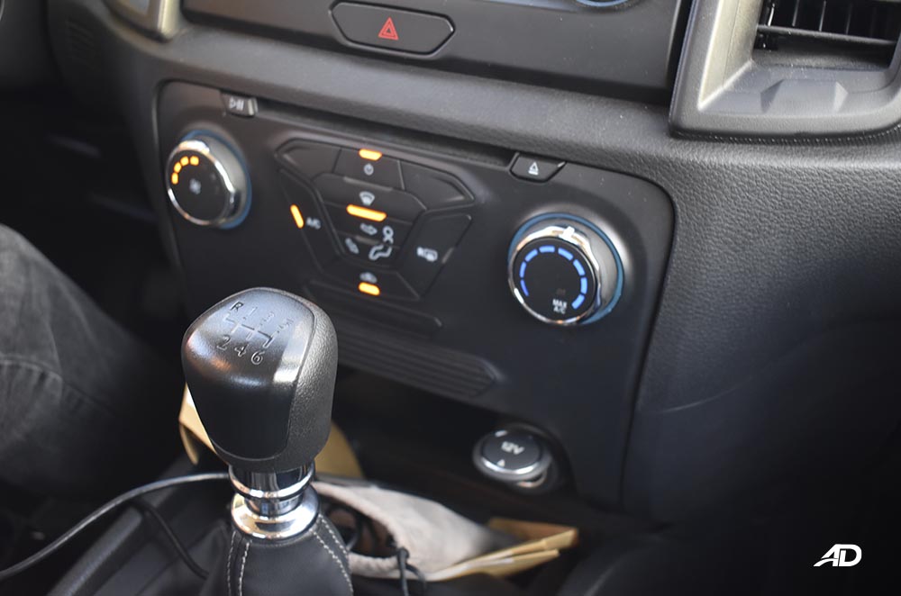 Ford Ranger XLS manual shifter