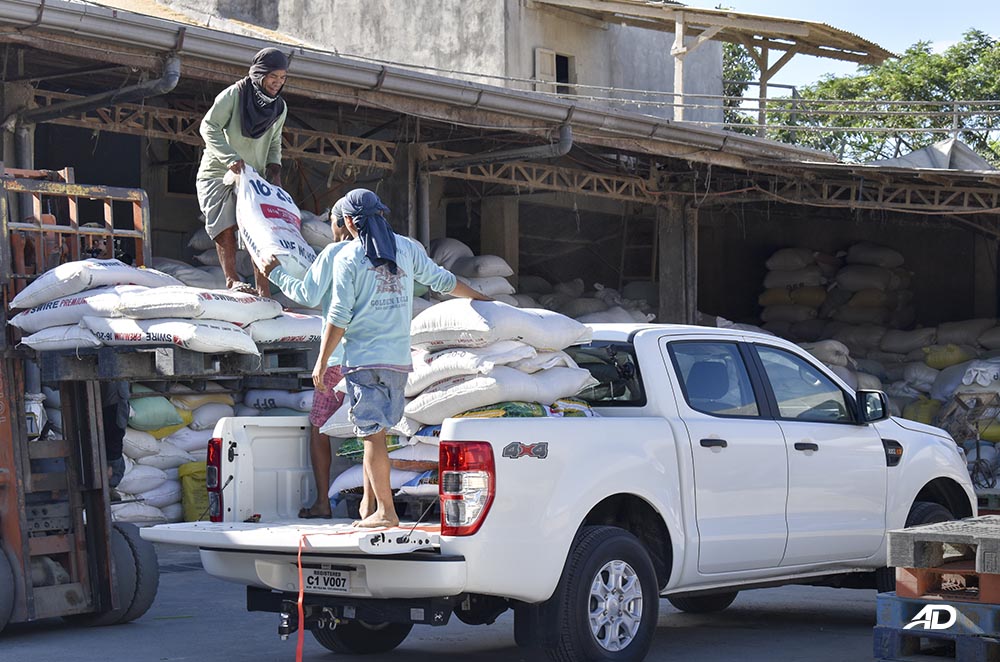 Ford Ranger XLS rice mill loading