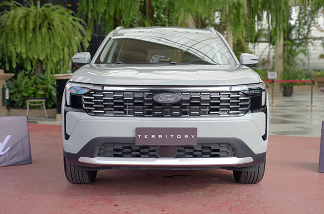 Ford Territory Hybrid Trend Front