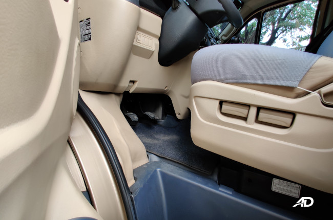 Foton Toano Philippines Interior Driver's seat adjustment controls