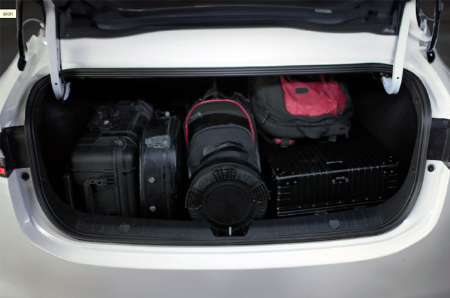 GAC AION ES Trunk
