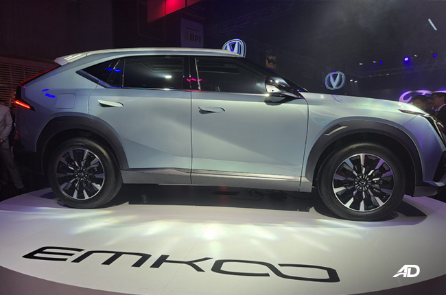 GAC Emkoo Side Profile