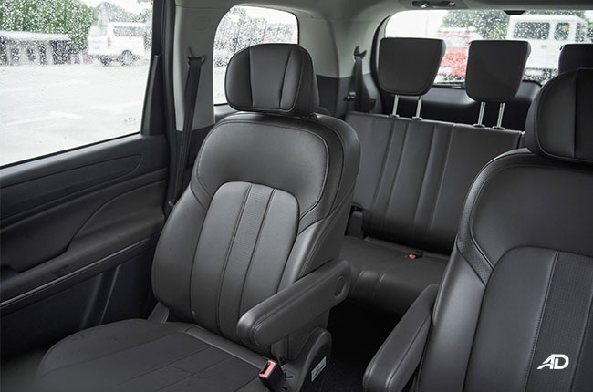 GAC GN6 Interior captain's chair