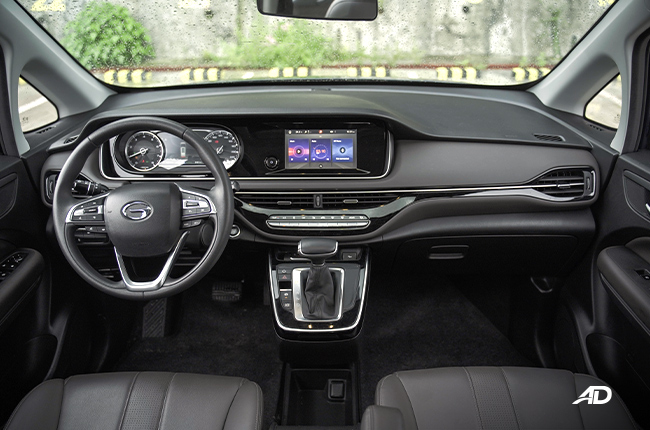 GAC GN6 interior dashboard