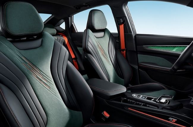 Geely Binrui Cool interior