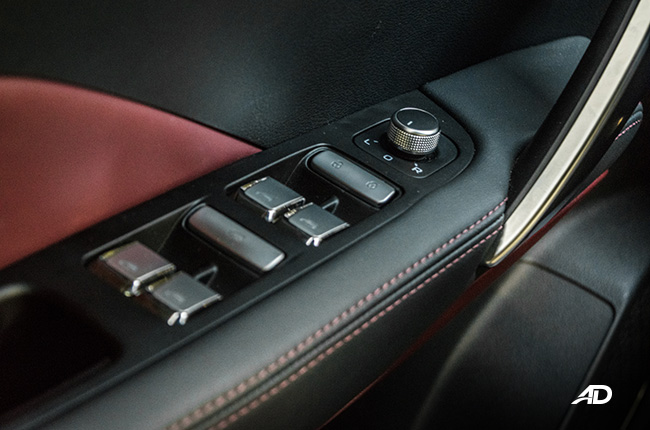 geely coolray road test review interior door controls