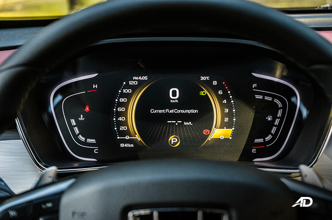 geely coolray road test review interior gauge clusters philippines