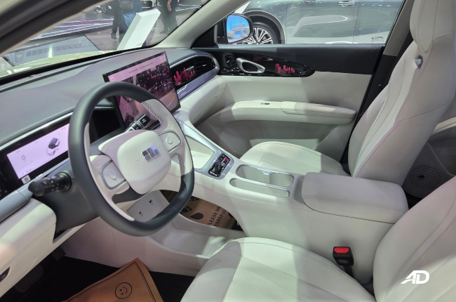 Geely EX2 Interior