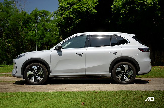 Geely EX5 Exterior 2