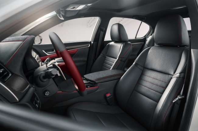 GS Black Line/Eternal Touring edition interior Seats