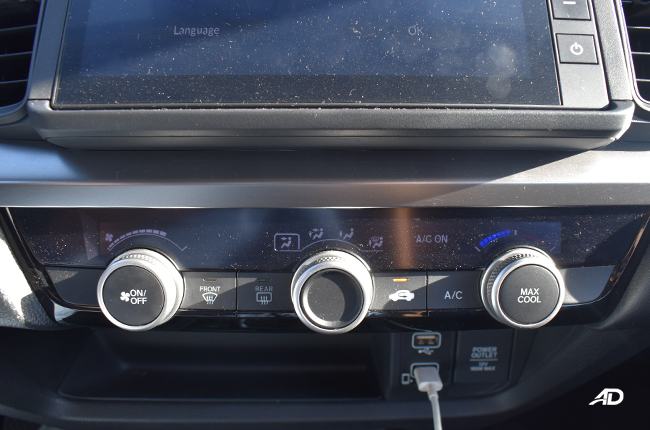 Honda City S climate controls