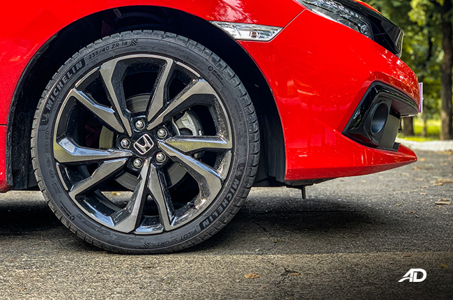 Honda Civic 1.5 RS Turbo 18-inch Wheels