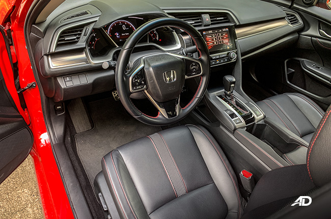 Honda Civic 1.5 RS Turbo Interior