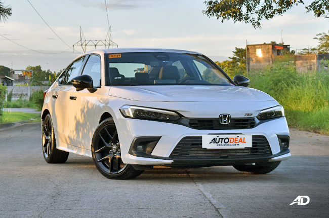 Honda Civic RS exterior front quarter