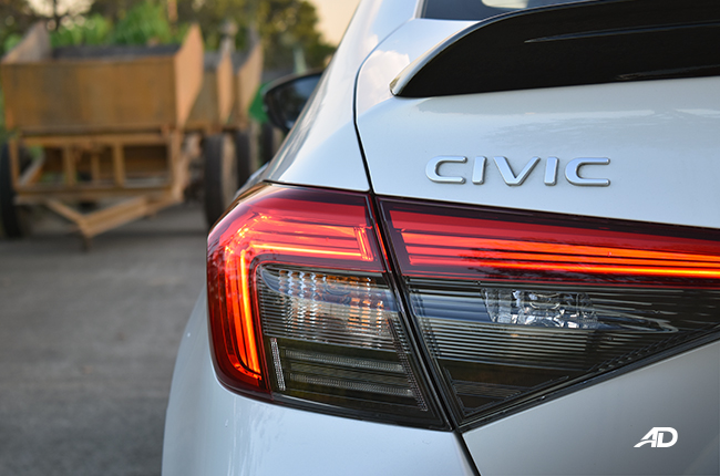 Honda Civic RS exterior tail light