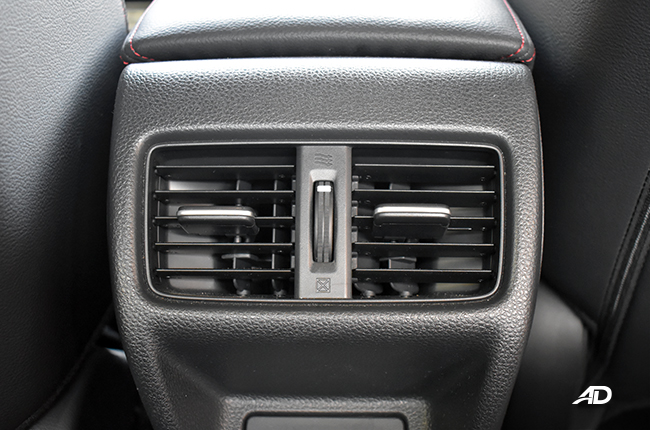 Honda Civic RS interior rear air vents