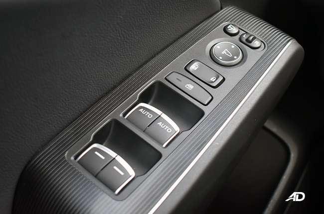 Honda Civic RS interior window controls