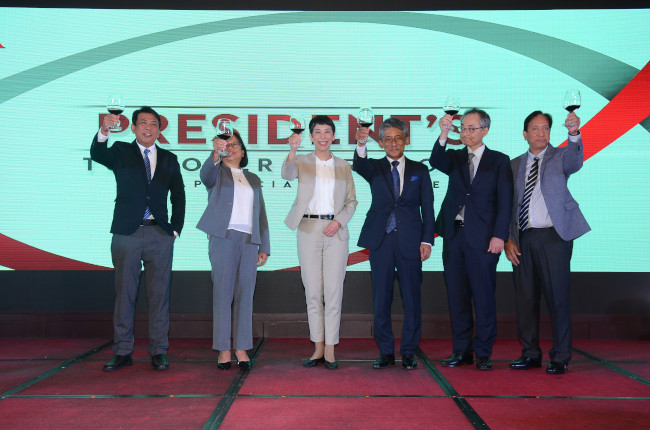 Honda Presidential Turnover Ceremony Ms. Rie Miyake 