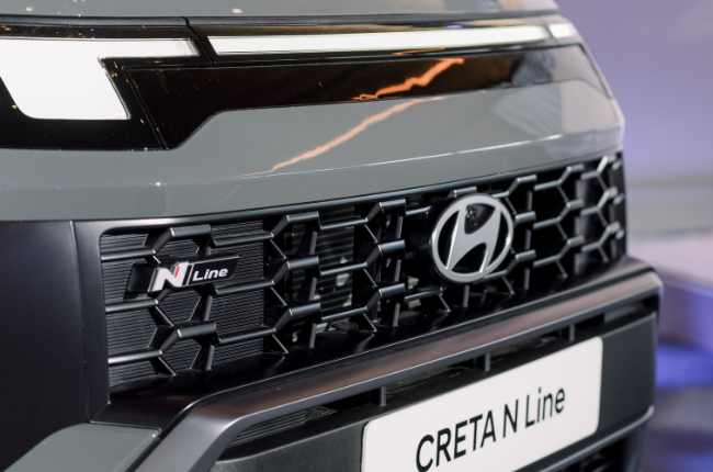 The new CRETA now comes with a new design, more features, and a new N Line trim.