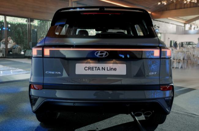 The new CRETA now comes with a new design, more features, and a new N Line trim.