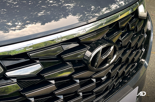 Hyundai Custin Grille