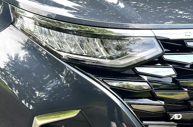 Hyundai Custin Headlight