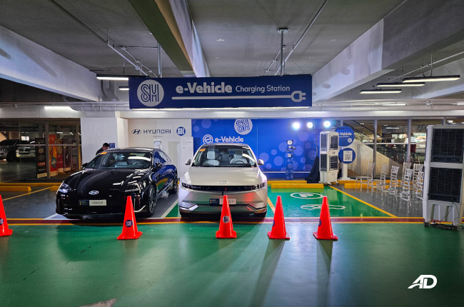 Hyundai EV Charging Station SM Mall of Asia 