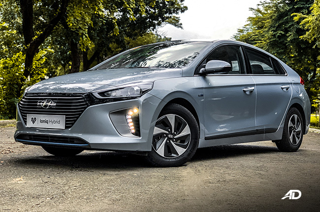 Hyundai Ioniq Exterior Front Quarter 