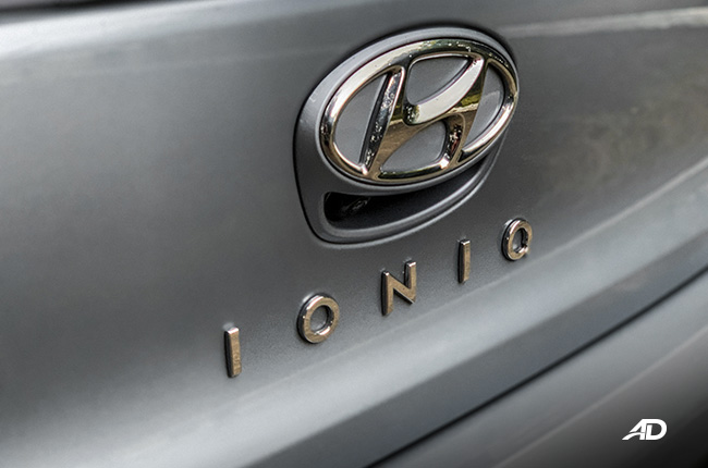 Hyundai Ioniq Exterior Rear badge 