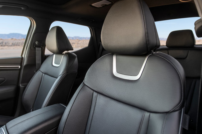 Hyundai Santa Cruz Pickup Truck interior driver seat