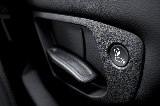 Hyundai santa fe manual seat controls