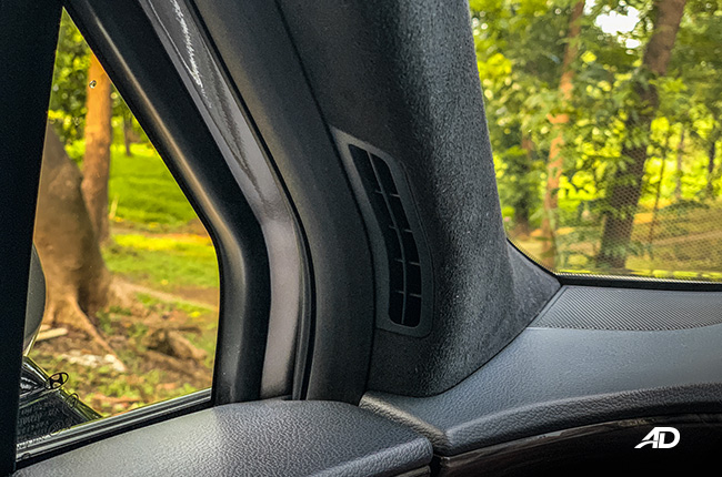 hyundai santa fe road test interior suede