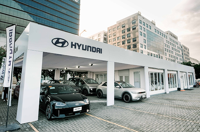 Hyundai Showroom