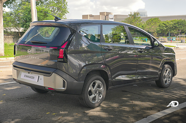 Hyundai Stargazer GLS Rear