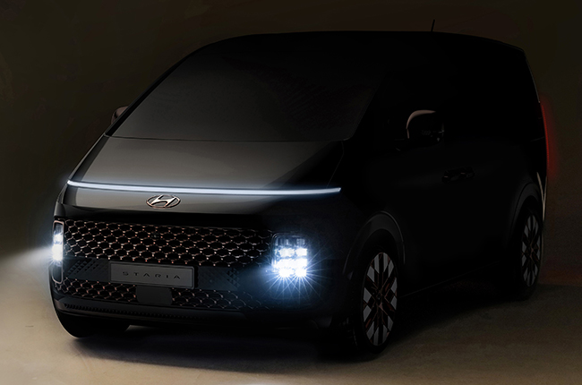 Hyundai Staria exterior quarter front