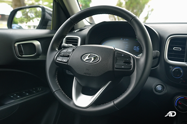 Hyundai Venue GLS Steering Wheel